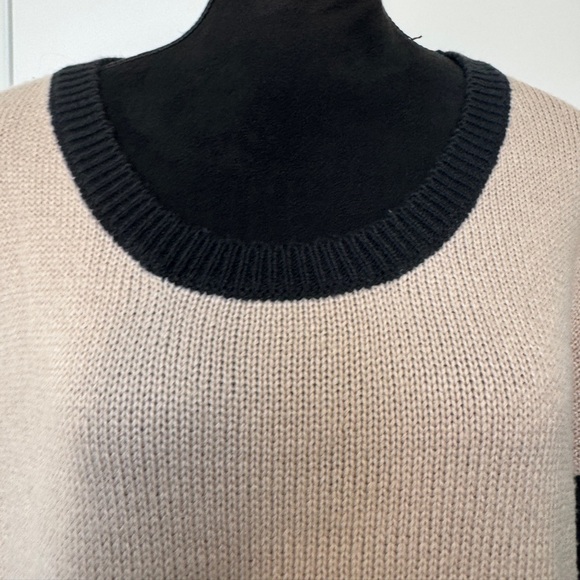 Torrid Colorblock Hi-Lo Tunic Sweater - Picture 4 of 8